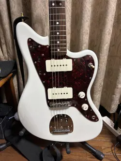 JAPAN ELECTRIC GUITARS