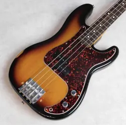 VINTAGE PRECISON BASS