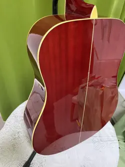 FENDER HUMMINGBIRD
