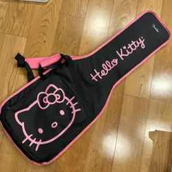 HELLO KITTY GIG BAG CASE FOR ELECTRIC GUITAR FENDER 60TH ANNIVERSARY EXCELLENT 
