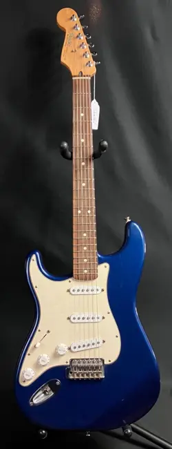 FENDER STANDARD STRATOCASTER LEFT-HANDED ELECTRIC GUITAR ELECTRON BLUE FINISH