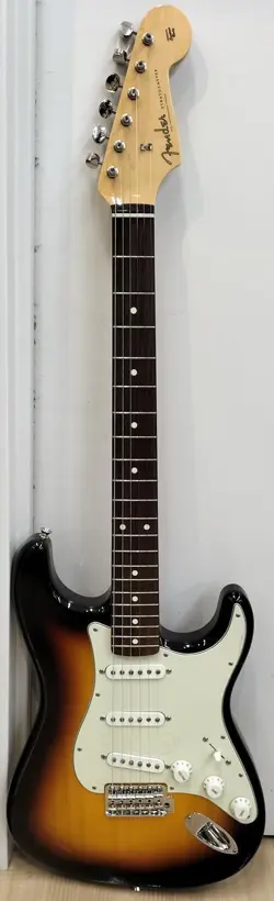 FENDER MIJ TRADITIONAL II 60S ELECTRIC GUITAR STRAT CASTER TYPE SAFE DELIVERY FR