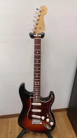 FENDER USA AMERICAN PROFESSIONALII STRATOC ELECTRIC GUITAR SAFE DELIVERY FROM JA