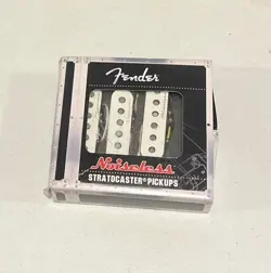 FENDER VINTAGE NOISELESS PICKUP WHITE SET OF 3 FOR STRATOCASTER