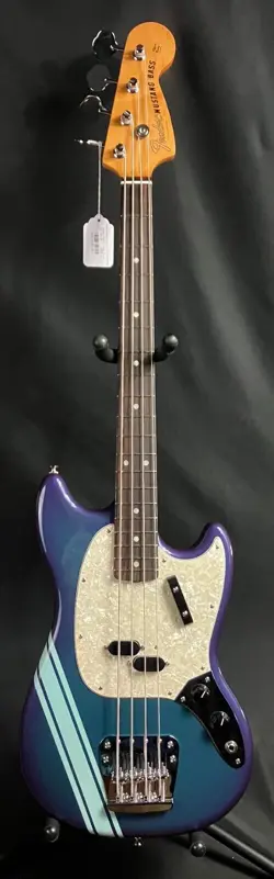MUSTANG BASS 4-STRING