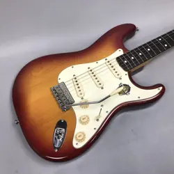 FENDER JAPAN ST62-TX CBS 2010-2012 USED ALDER BODY MAPLE NECK W/SOFT CASE