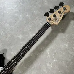 FENDER AMERICAN PEFORME