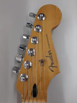 STRATCASTER HSS USED