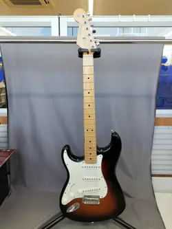 ELECTRIC GUITAR FENDER MEXICO PLAYER STRAT LH MN 3TS  EXCELLENT CONDITION