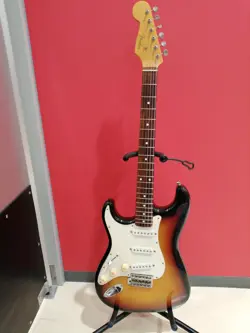 ELECTRIC GUITAR FENDER JAPAN ST62/LH 3TS STRATOCASTER EXCELLENT CONDITION