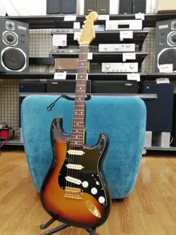 ELECTRIC GUITAR FENDER JAPAN ST62G  EXCELLENT CONDITION