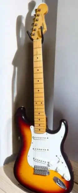 FENDER JAPAN ST-362 ELECTRIC GUITAR 90S VINTAGE W/ SOFT CASE