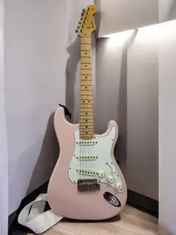 FENDER JAPAN JUNIOR COLLECTION GUITAR SATIN SHELL PINK NEW