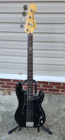 1983 FENDER SQUIER PRECISION BASS MADE IN JAPAN