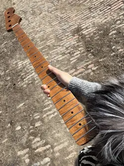 ROASTED MAPLE JAZZ BASS GUITAR NECK 22FRETS MAPLE FINGERBOARD FENDER-JB 34