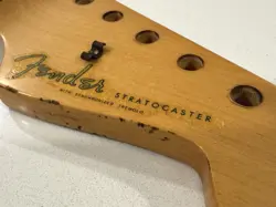 REISSUE STRATOCASTER ROSEWOOD