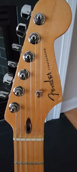 FENDER AMERICAN DELUXE STRATOCASTER 2006 60TH ANNIVERSARY SUNBURST MAPLE 