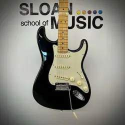 FENDER AMERICAN PROFESSIONAL II STRATOCASTER - BLACK W/ MAPLE FB