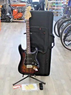 AMERICAN STRATOCASTER SANDBLASTED