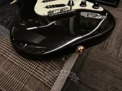 DELUXE STRATOCASTER MOD.