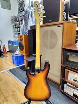 FENDER JAPAN ELECTRIC BASS PB62-53