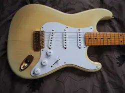 FENDER JAPAN ST57G-TX LIMITED EDITION ELECTRIC GUITAR