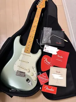 FENDER AMERICAN PROFESSIONAL II STRAT ELECTRIC GUITAR