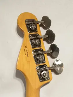GUITARS FENDER MIJ