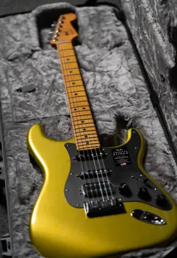 FENDER AMERICAN ULTRA II STRATOCASTER HSS MAPLE FINGERBOARD GUITAR SOLA FLARE