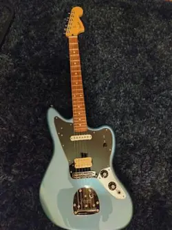 FENDER PLAYER JAGUAR -TIDEPOOL