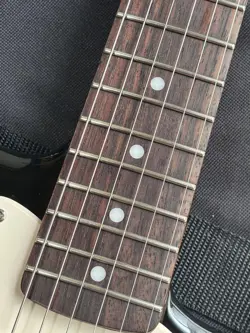 SQUIER BY FENDER STRATOCASTER