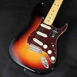 FENDER AMERICAN PROFESSIONAL II STRATOCASTER   3 TONE