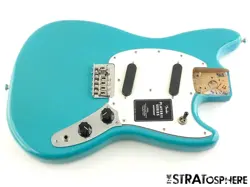 OFFSET SHAPE AQUATONE