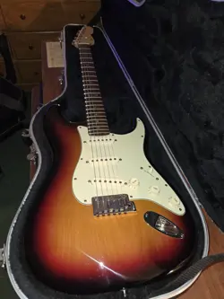 FENDER AMERICAN DELUXE STRATOCASTER SSS TOBACCO SUNBURST