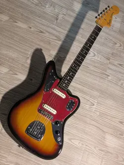 FENDER JAPAN JG66 3TS JAGUAR 3 TONE SUNBURST CRAFTED IN JAPAN 1997-2000 MODIFIED
