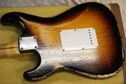 FENDER CUSTOM SHOP 60TH ANNIVERSARY 1954 STRATOCASTER RELIC 2-TONE SUNBURST
