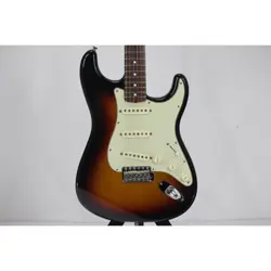 FENDER 60S STRATOCASTER USED 2007 W/SOFT CASE