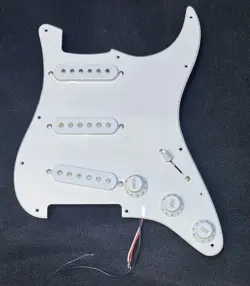FENDER SQUIER STRAT SSS LOADED PICKGUARD W/SCREWS PICKUP SET ELECTRIC GUITAR