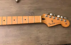 FENDER PLAYER II STRATOCASTER MAPLE NECK W/TUNERS