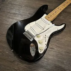 STRATOCASTER USED 2000-2001