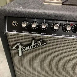 FENDER SVD-20CE STUDIO VALVE DRIVE GUITAR AMPLIFIER