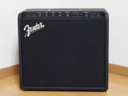 FENDER MUSTANG LT25 25W 1X8 COMBO AMP CONFIRMED OPERATION FREE SHIPPING