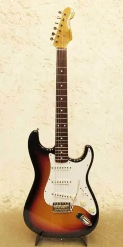 FENDER JAPAN ST62-58US 3TS STRATOCASTER 3 TONE SUNBURST CRAFTED IN JAPAN 2002-04