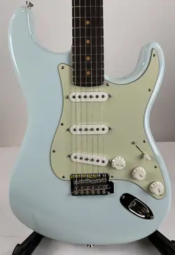 SOLIDBODY GUITAR SONIC