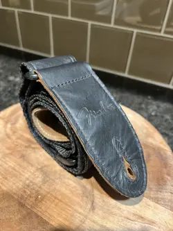 VINTAGE NOS FENDER GUITAR STRAP LEATHER  2