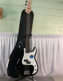 SQUIER BY FENDER P-BASS AFFINITY SERIES ELECTRIC BASS GUITAR