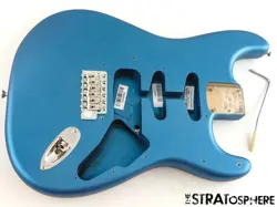 STRAT BODY +HARDWARE