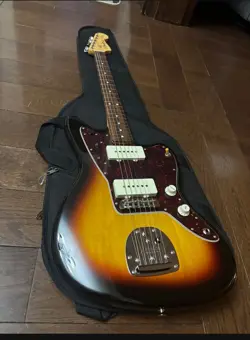 2023 FENDER MIJ TRADITIONAL II 60’S JAZZMASTER SUNBURST MADE IN JAPAN 