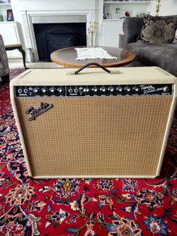 FENDER 68 CUSTOM 120V TWIN REVERB AMPLIFIER BLOND  LIMITED EDITION