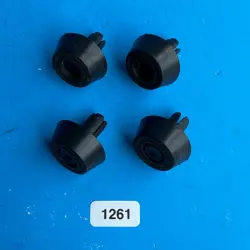 FENDER RUMBLE 15 BASS GUITAR AMP PR 497 PART: RUBBER FOOT LEG W/SCREWS [4 PCS]